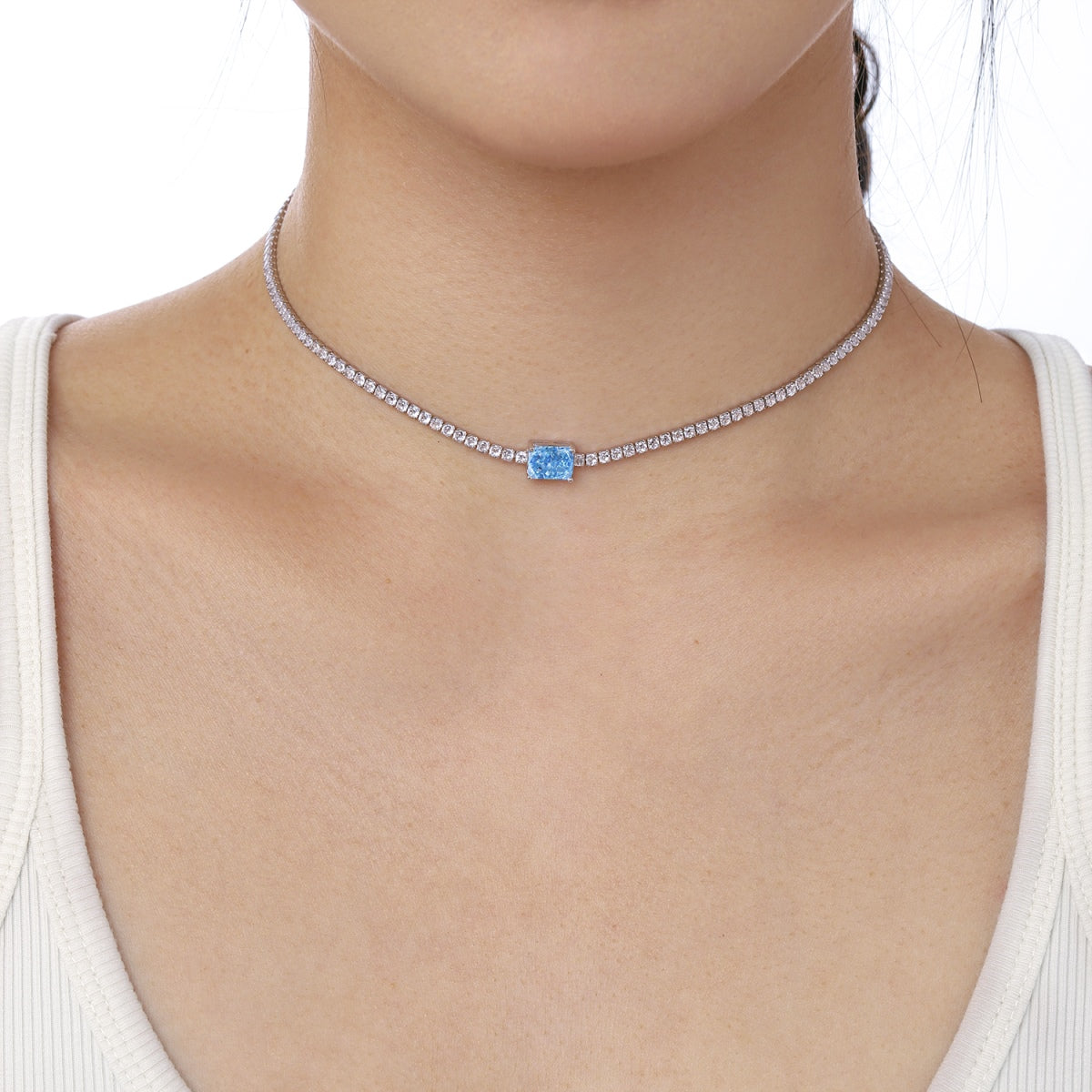 [Everoly JW]2.0 carat Ornate Emerald Cut Necklace