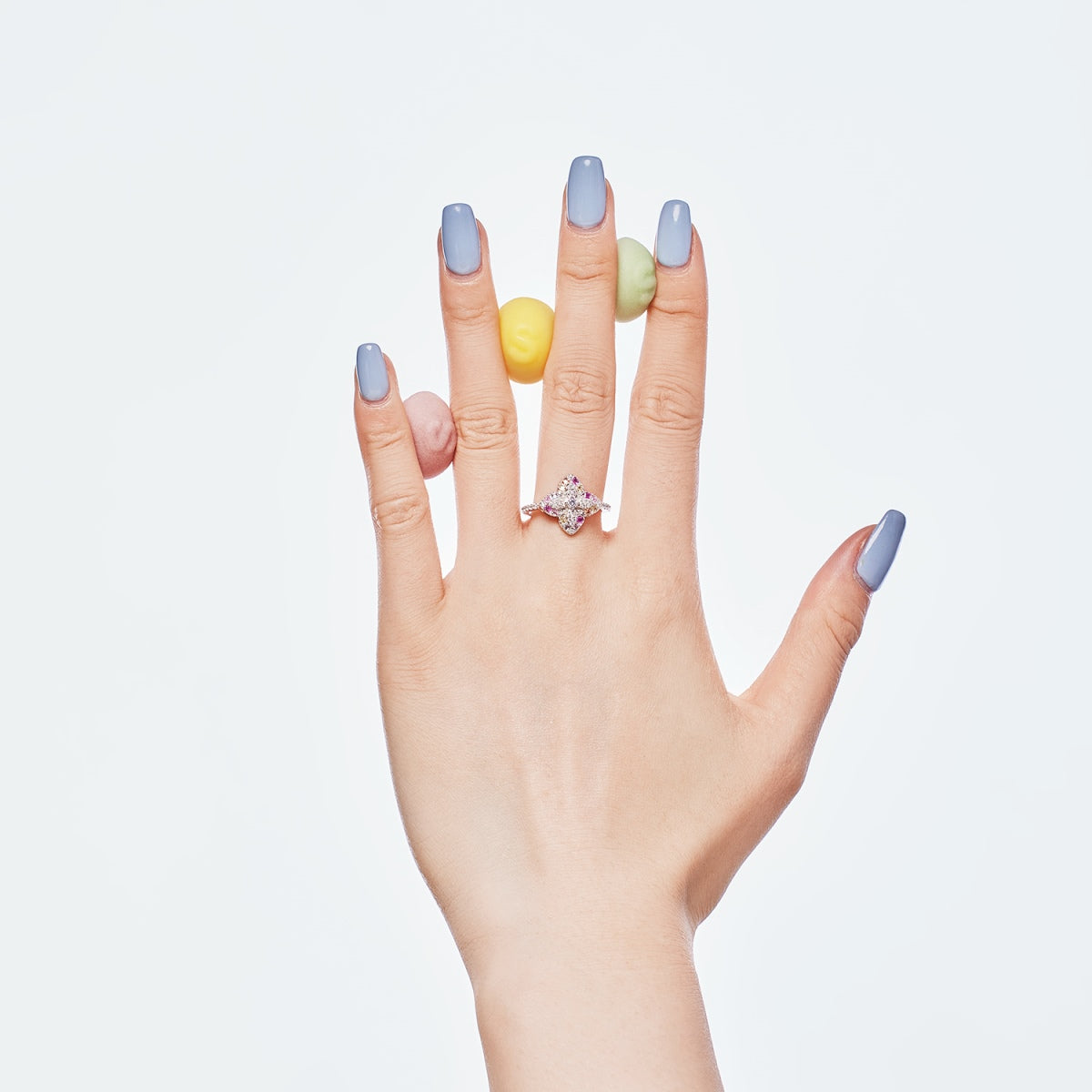 [Everoly JW]Luxurious Colorful Flower Shape Banquet Ring