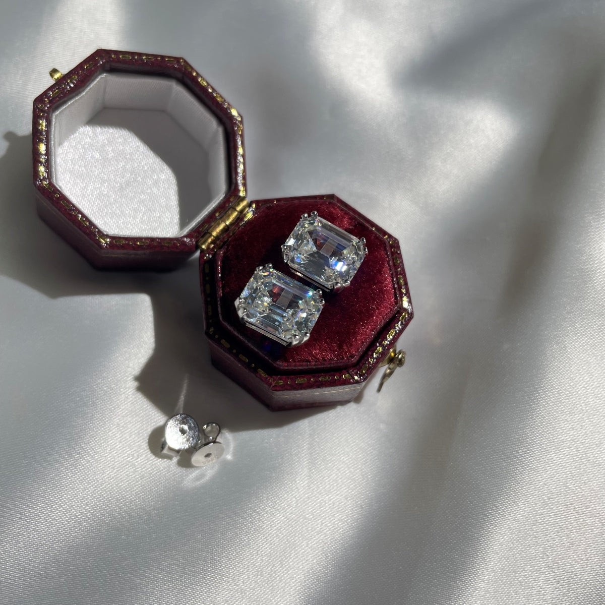 [Everoly JW]Dazzling Square Shape Earrings