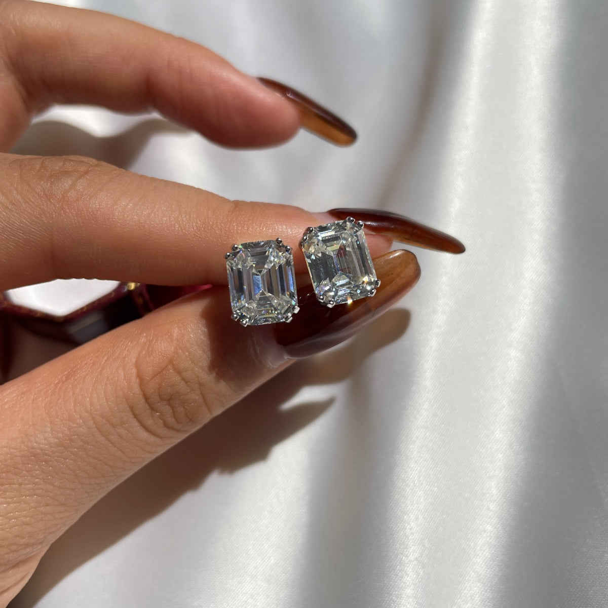[Everoly JW]Dazzling Square Shape Earrings