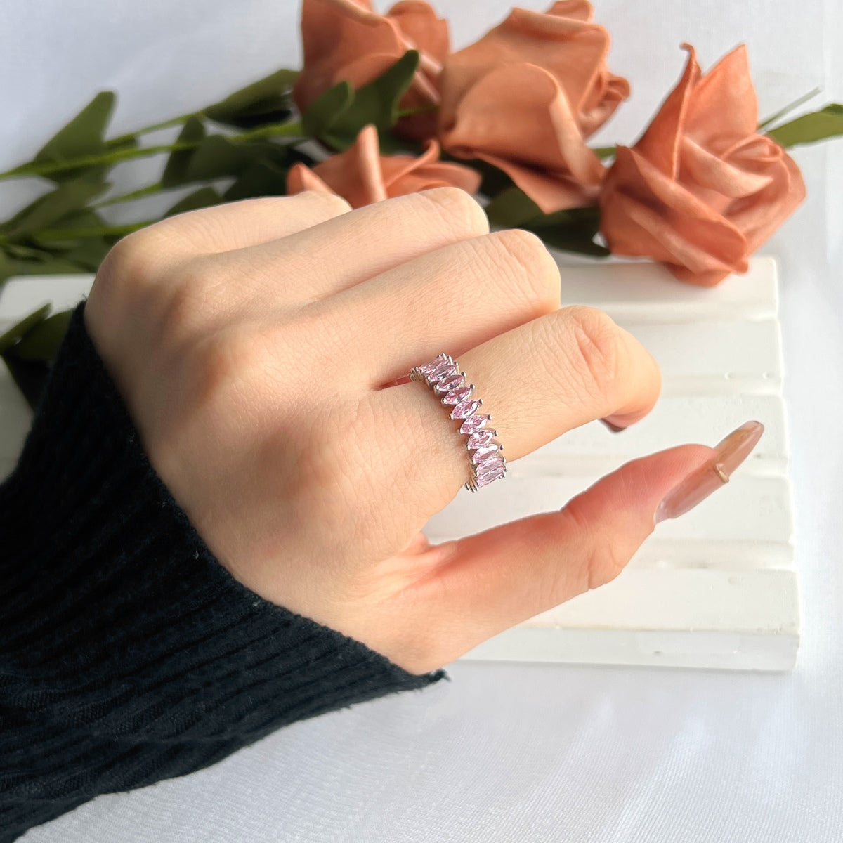 [Everoly JW]Gorgeous Marquise Cut Tennis Ring