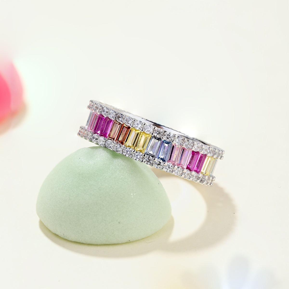 [Everoly JW]Dainty Kaleidoscopic Emerald Cut Daily Ring