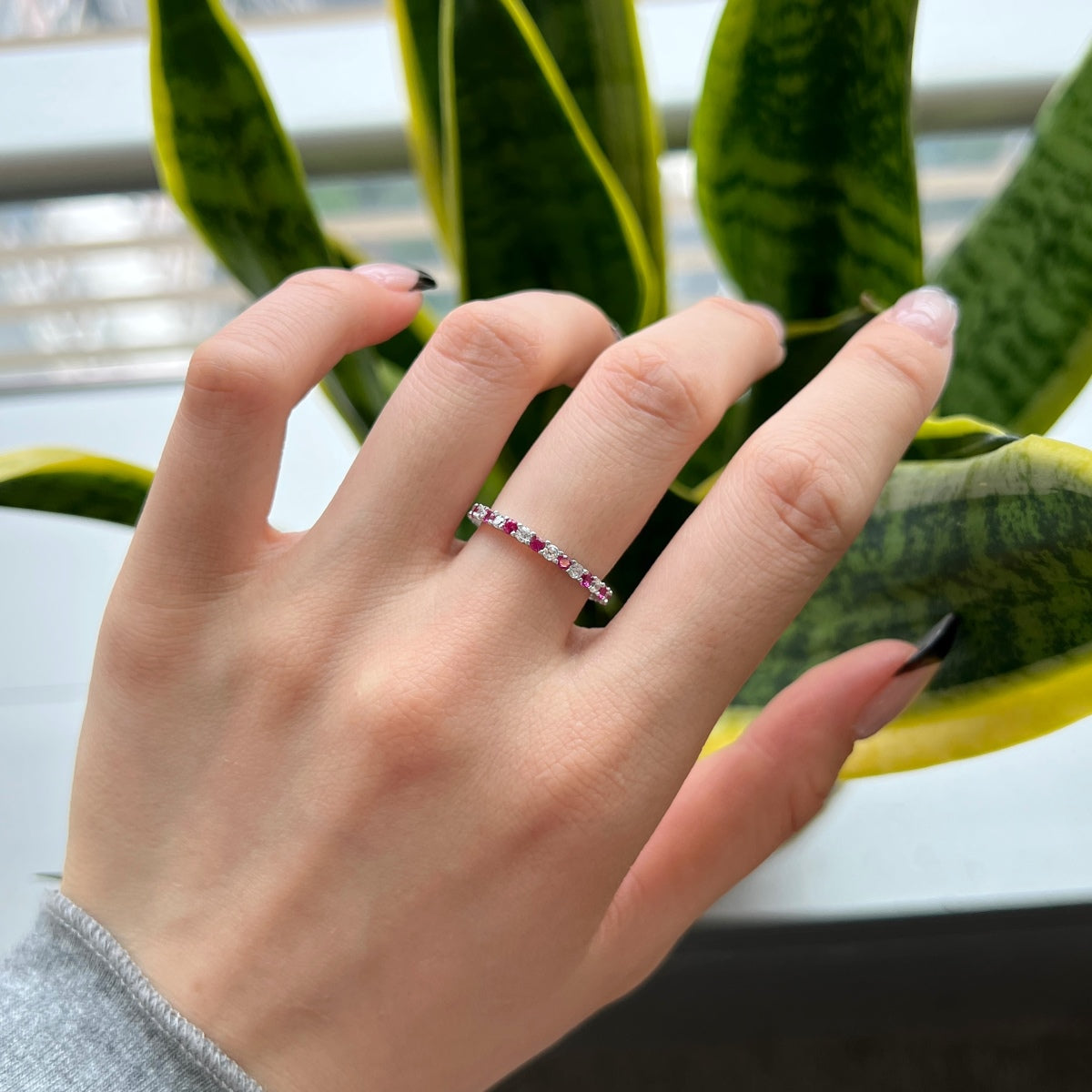 [Everoly JW]Exquisite Colorful Round Cut Tennis Ring