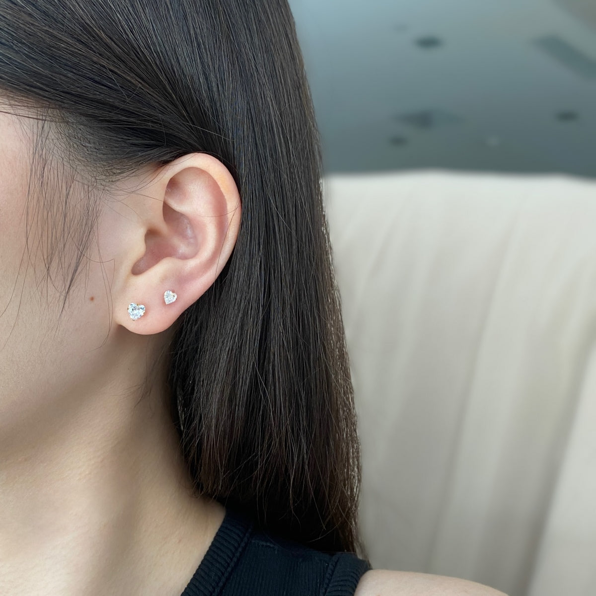 [Everoly JW]Sparkling Heart Shaped Simple Earrings