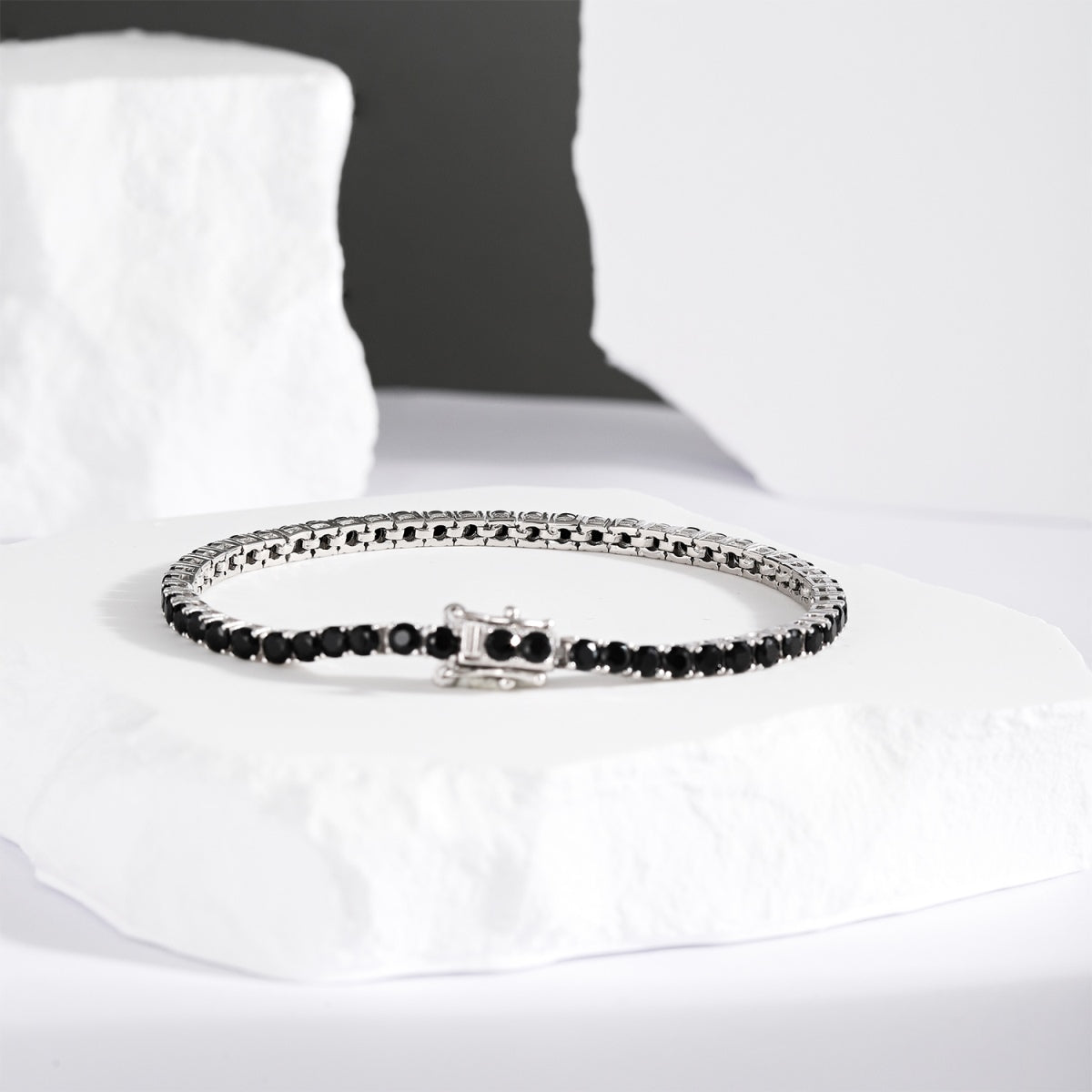 [Everoly JW]Radiant Colorful Round Cut Party Bracelet