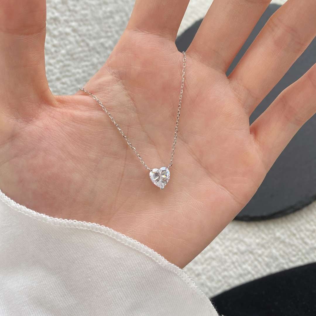 [Everoly JW]Heart Shape Main Stone Pendant Collarbone Necklace
