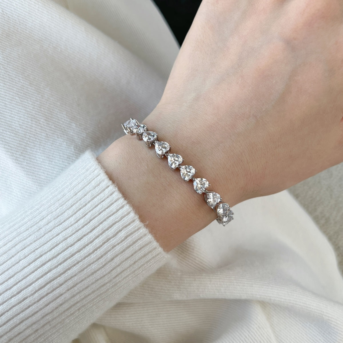 [Everoly JW]0.75 Carat Elegant Romantic Heart Shape Lover Bracelet