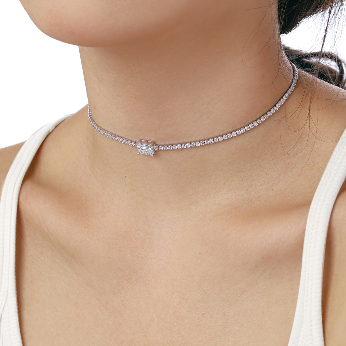 [Everoly JW]2.0 carat Ornate Emerald Cut Necklace