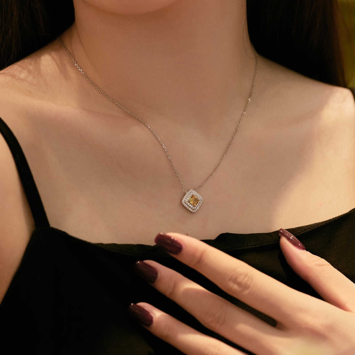 [Everoly JW]Sparkling Asscher Cut Necklace