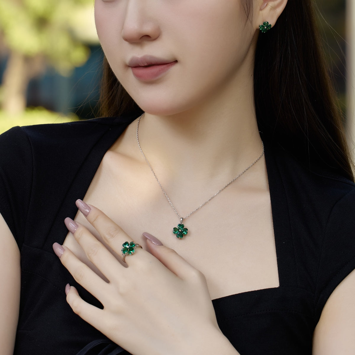 [Everoly JW]Heart-shaped Four-Leaf Clover Ball Ring