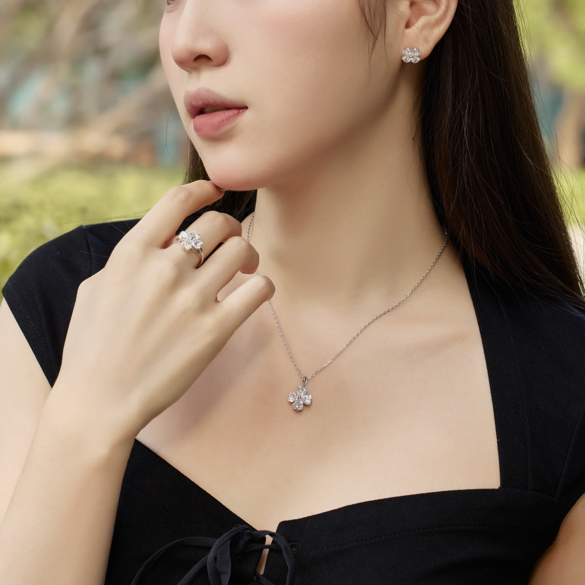 [Everoly JW]Heart-shaped Four-Leaf Clover Ball Ring