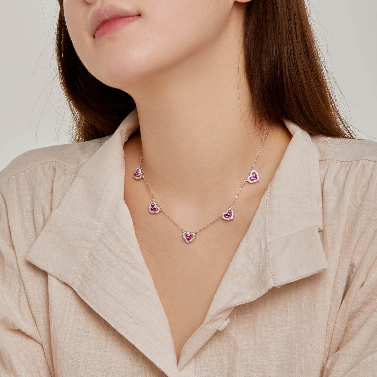[Everoly JW]Sparkling Five Heart Necklace
