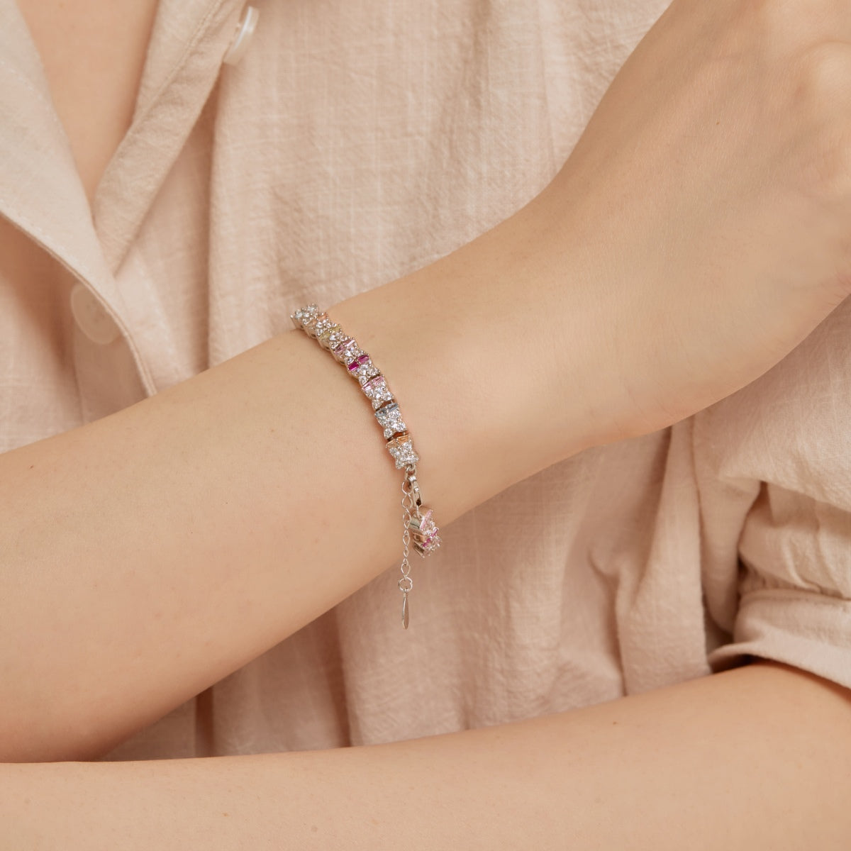 [Everoly JW]Unique Colorful Flower Shape Daily Bracelet
