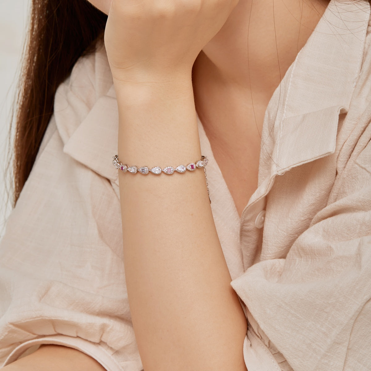[Everoly JW]0.25 Carat Radiant Water Drop Shape Daily Bracelet