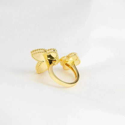 [Everoly JW]LUCKY BETWEEN THE FINGER RING