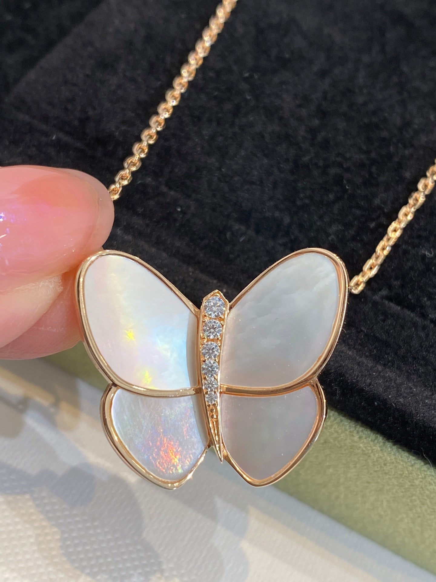[Everoly JW]BUTTERFLY GOLD MOP DIAMOND NECKLACE