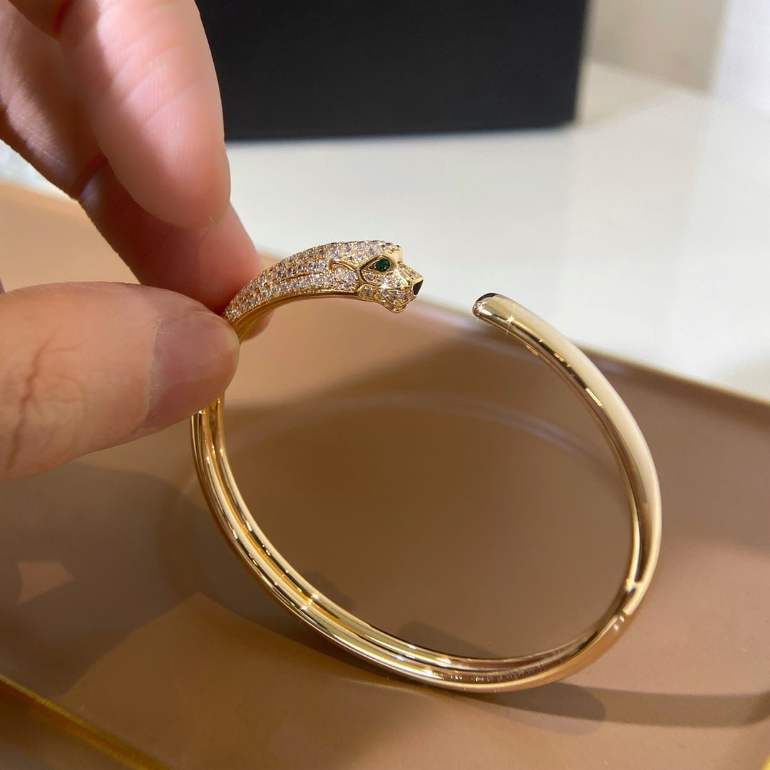 [Everoly JW]PANTHERE GOLD DIAMOND OPEN BRACELET