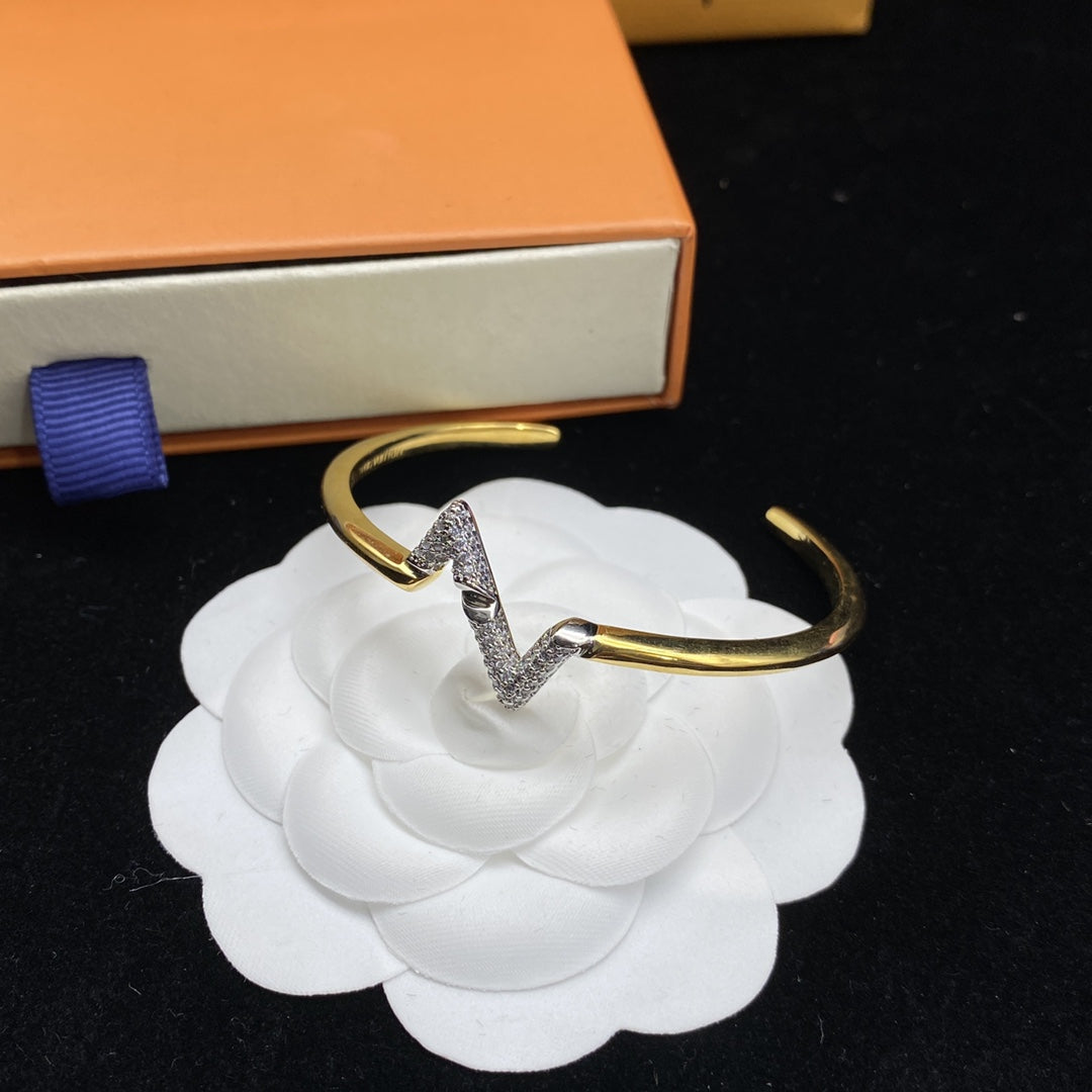 [Everoly JW]VOLTE UPSITE DOWN DIAMOND GOLD OPEN BRACELET