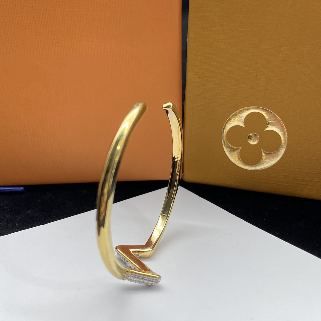 [Everoly JW]VOLTE UPSITE DOWN DIAMOND GOLD OPEN BRACELET