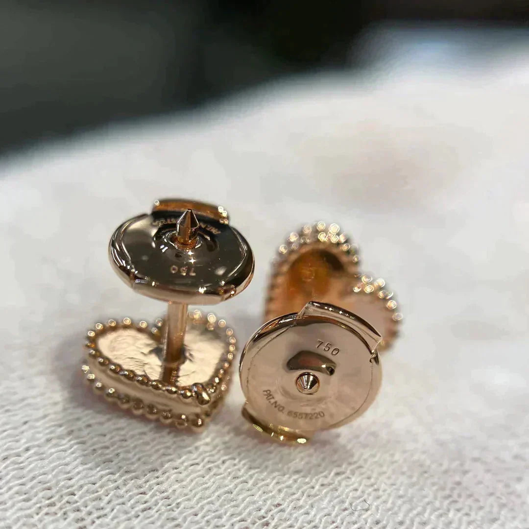 [Everoly JW]HEART CARNELIAN STUD EARRINGS