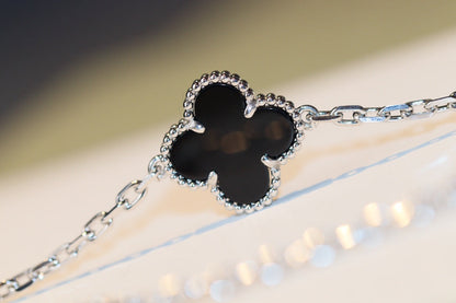 [Everoly JW]CLOVER 20 MOTIFS ONYX DIAMOND SILVER