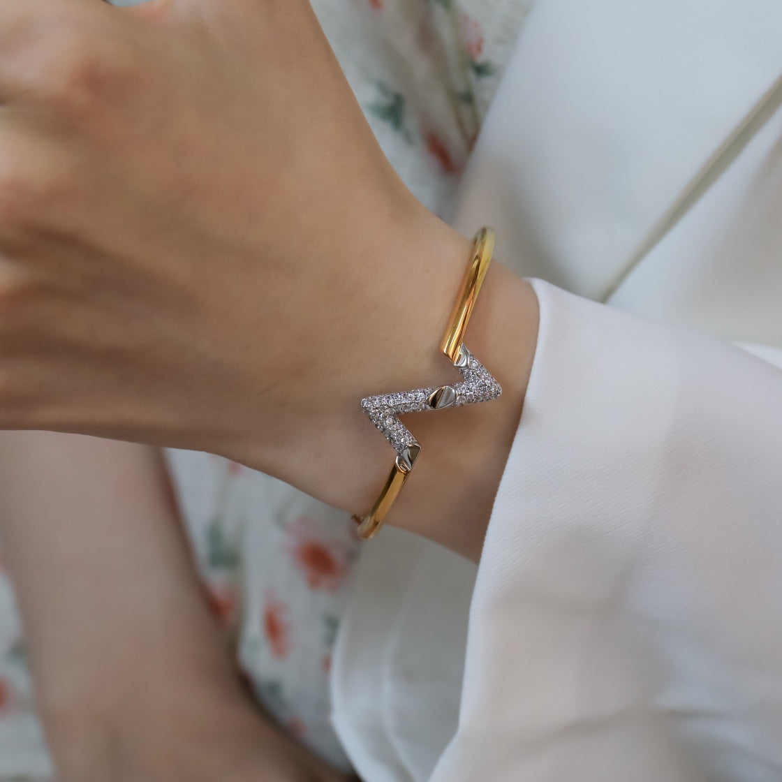 [Everoly JW]VOLTE UPSITE DOWN GOLD DIAMOND BRACELET