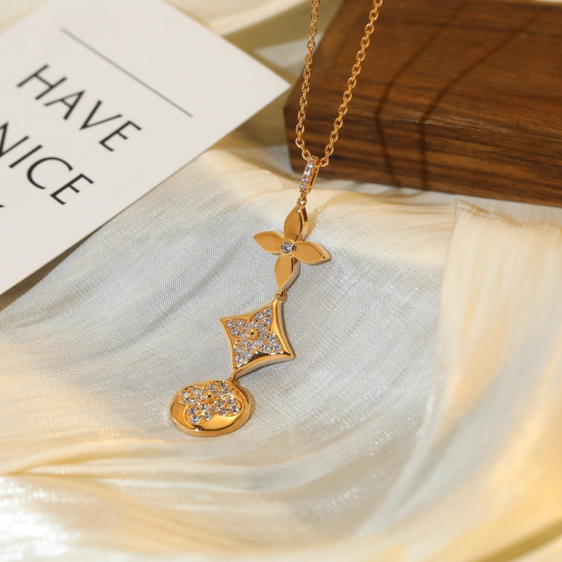 [Everoly JW]STAR AND SUN DIAMOND PINK GOLD NECKLACE