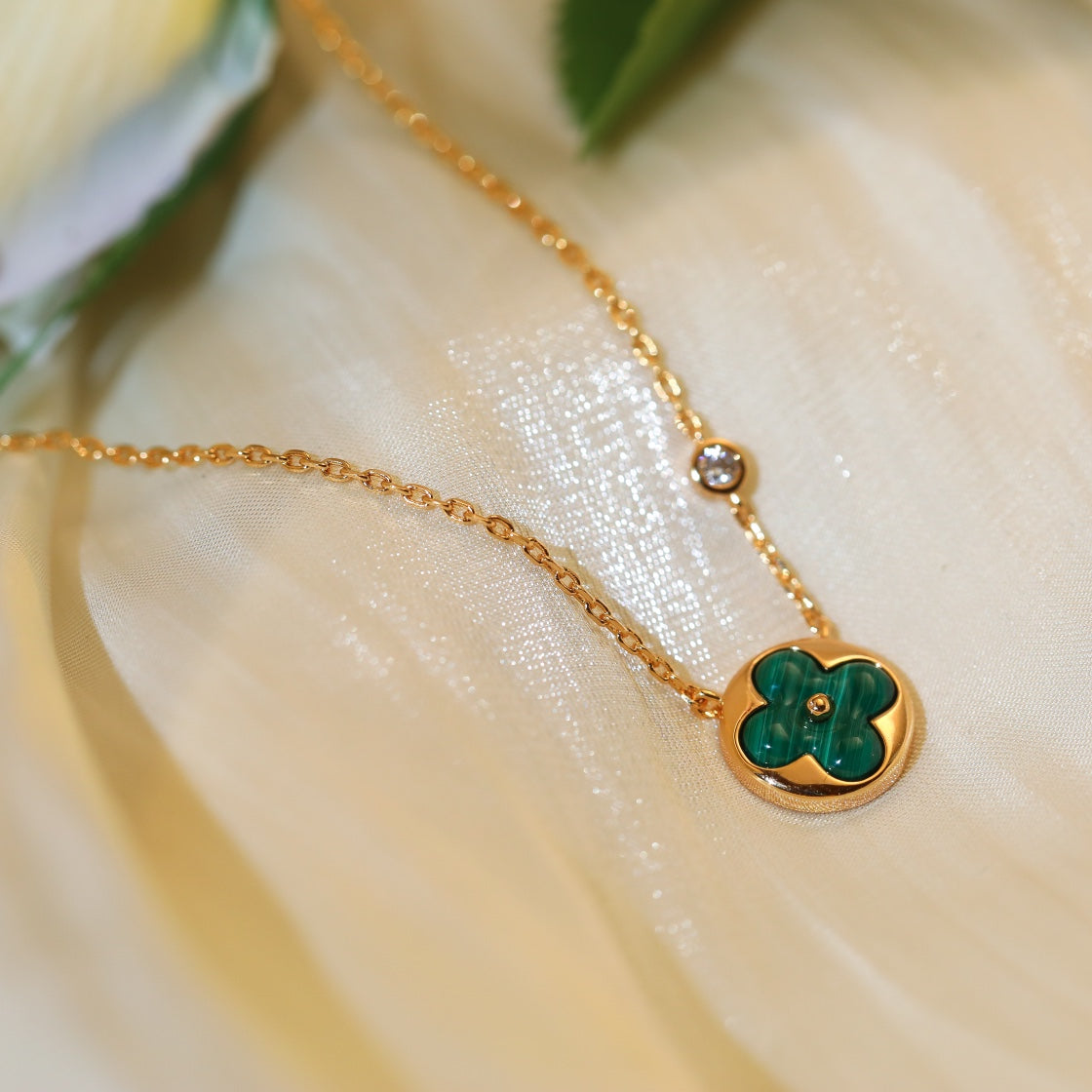 [Everoly JW]SUN PEDANT PINK GOLD 1 DIAMOND NECKLACE