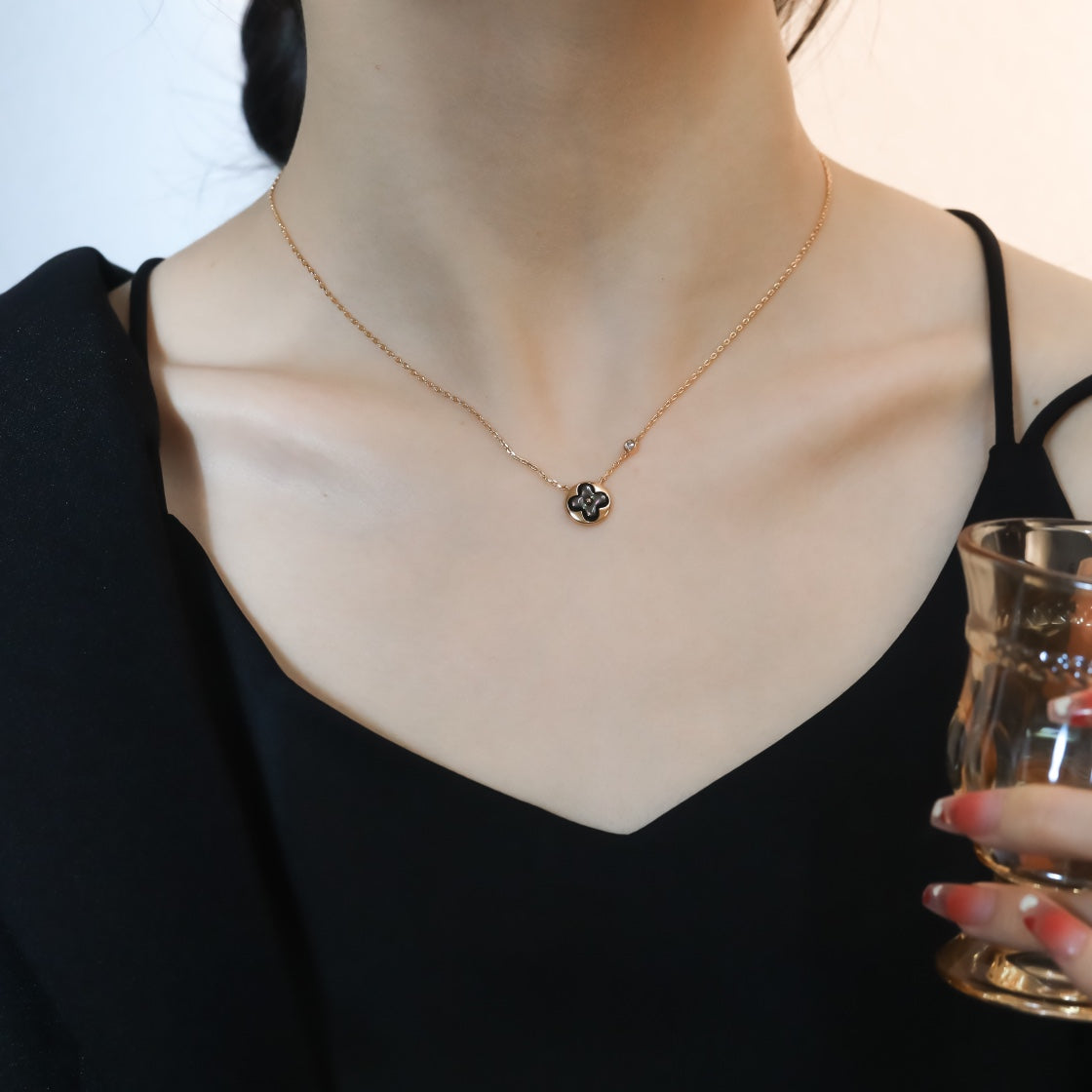 [Everoly JW]SUN PEDANT PINK GOLD 1 DIAMOND NECKLACE