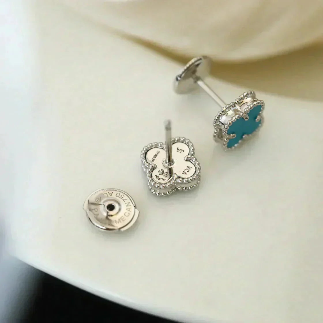 [Everoly JW]CLOVER MINI 9.5MM ONYX STUD EARRINGS SILVER