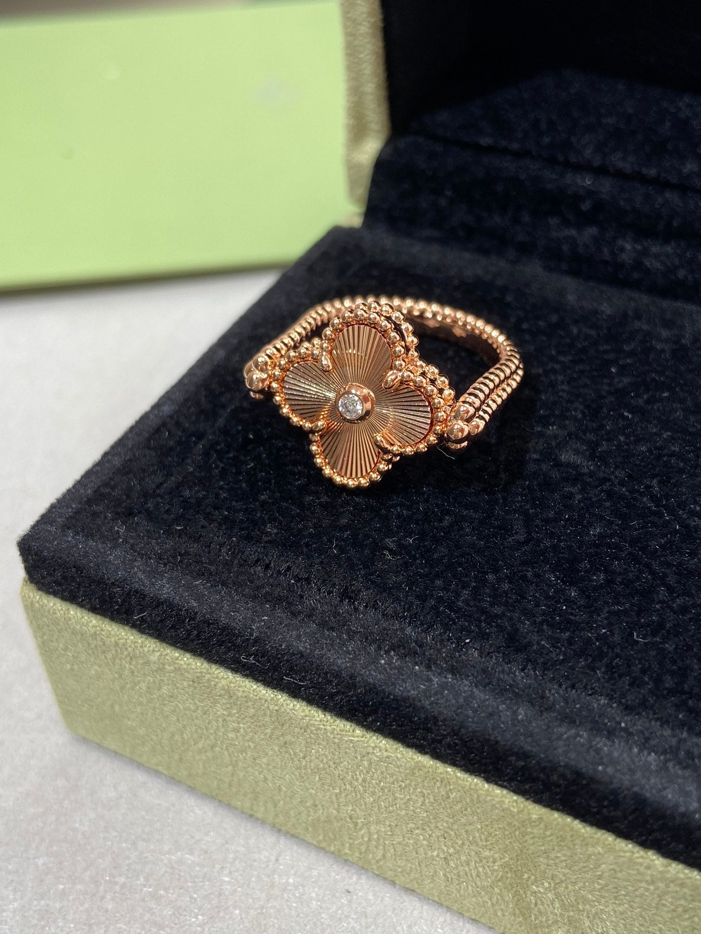 [Everoly JW]CLOVER RIVERSIBLE ROSE GOLD RING