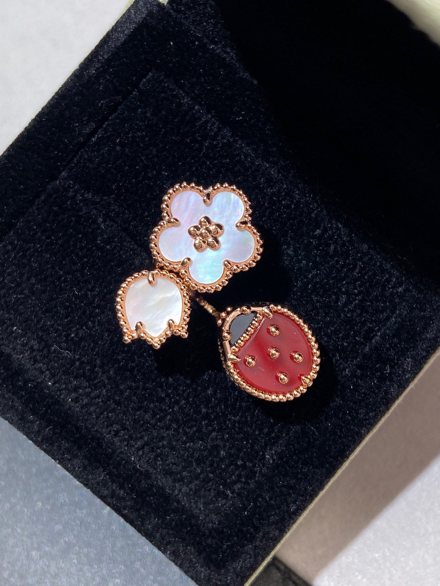 [Everoly JW]LUCKY 3 MOTIF ROSE GOLD RING