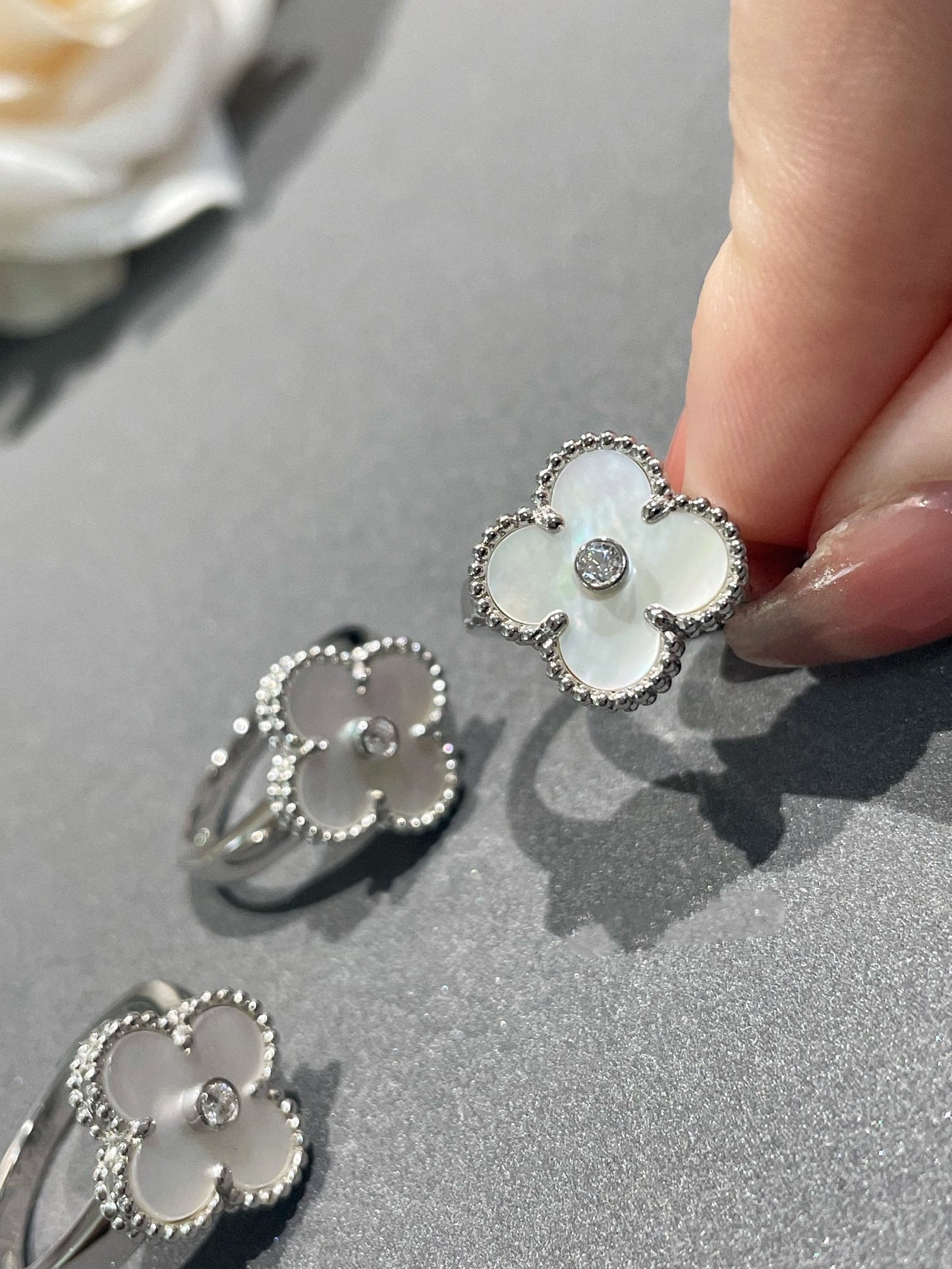 [Everoly JW]CLOVER SILVER MOP DIAMOND RING