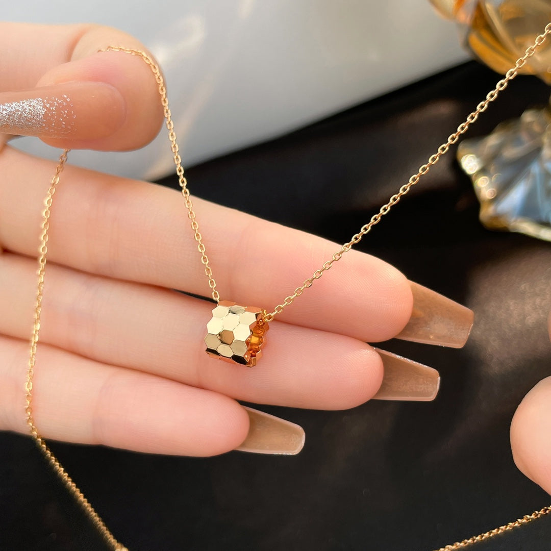 [Everoly JW]BEE MINI NECKLACE