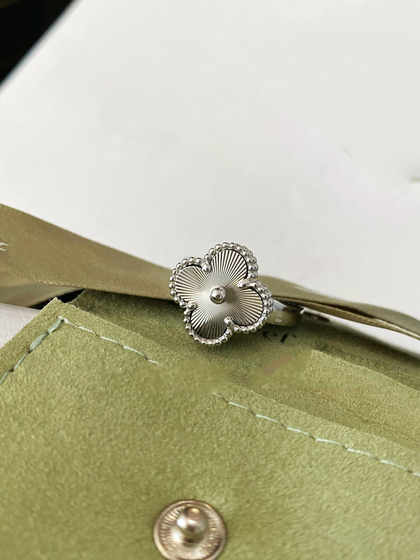 [Everoly JW]CLOVER SILVER RING