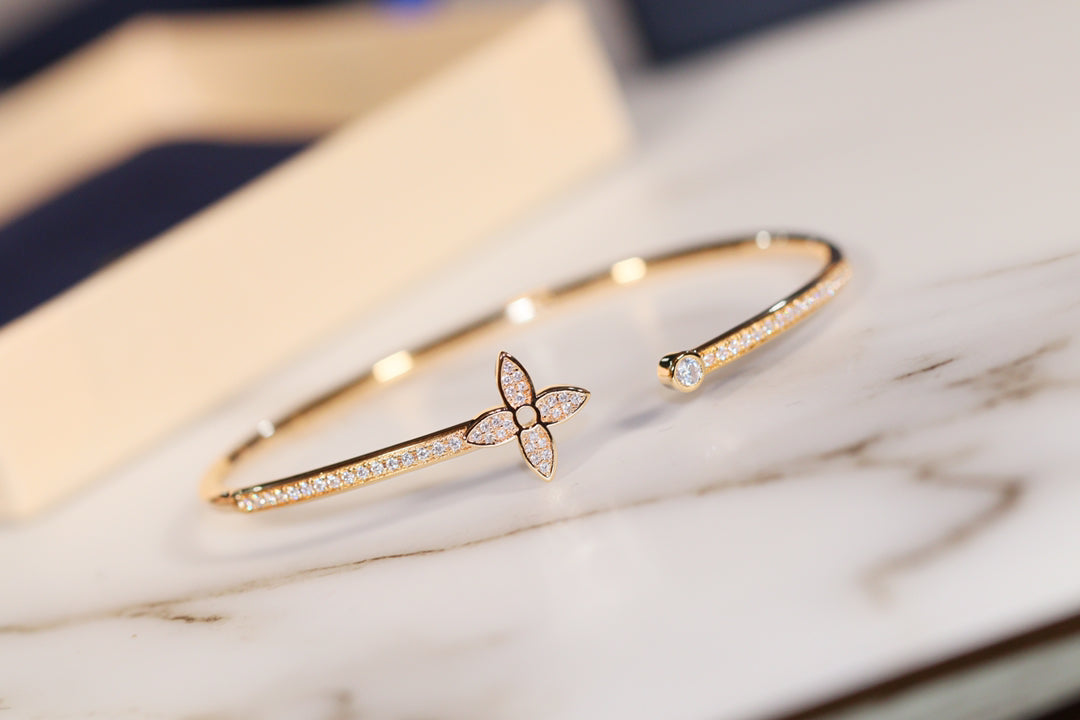 [Everoly JW]IDYLLE GOLD OPEN BRACELET DIAMOND PAVED