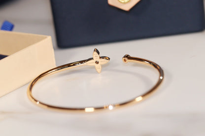 [Everoly JW]IDYLLE GOLD OPEN BRACELET DIAMOND PAVED