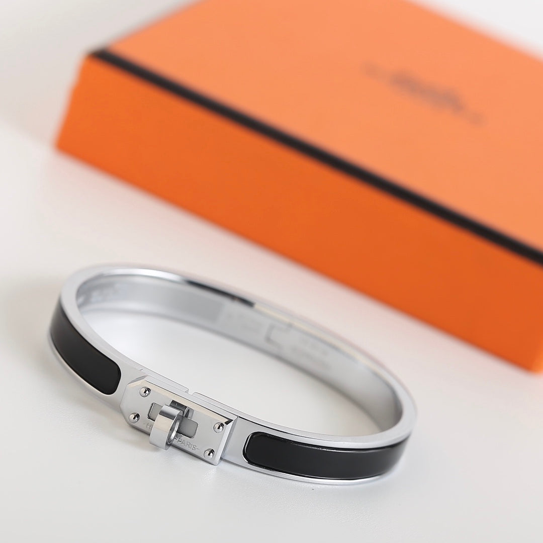 [Everoly JW]HM KELLY BLACK BRACELET