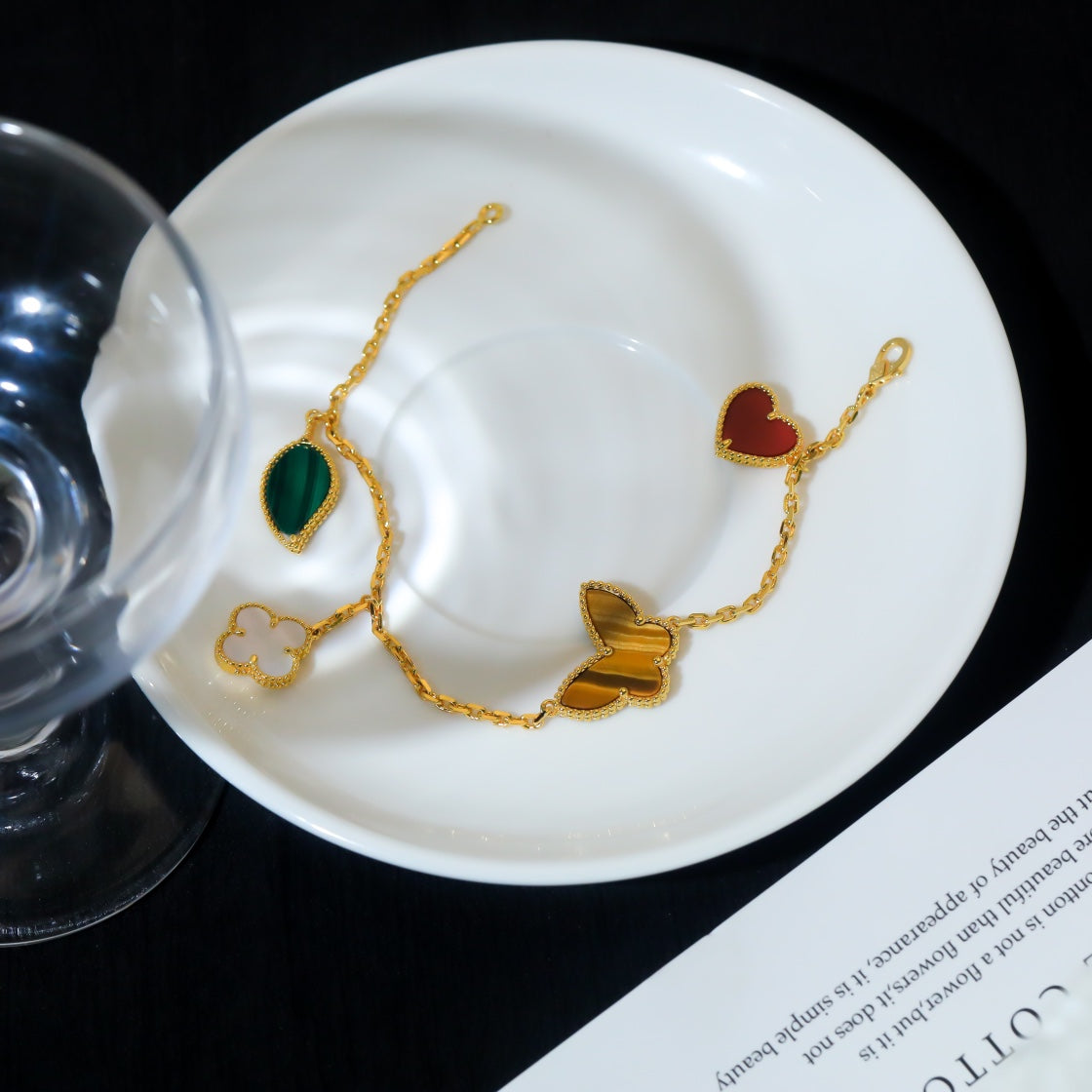 [Everoly JW]LUCKY SPRING 5 MOTIF GOLD BRACELET