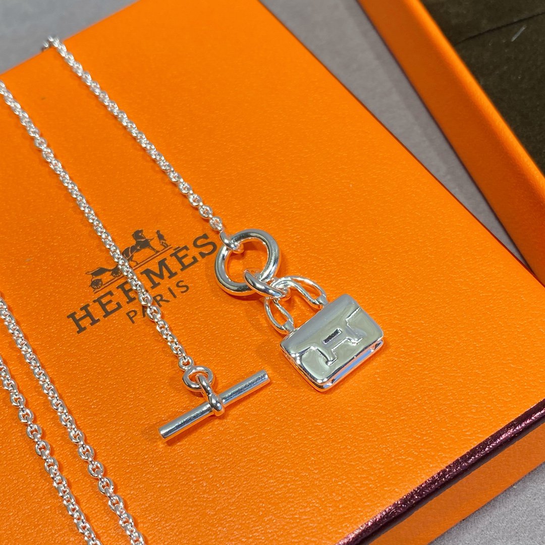 [Everoly JW]CONSTANCE PEDANT SILVER NECKLACE