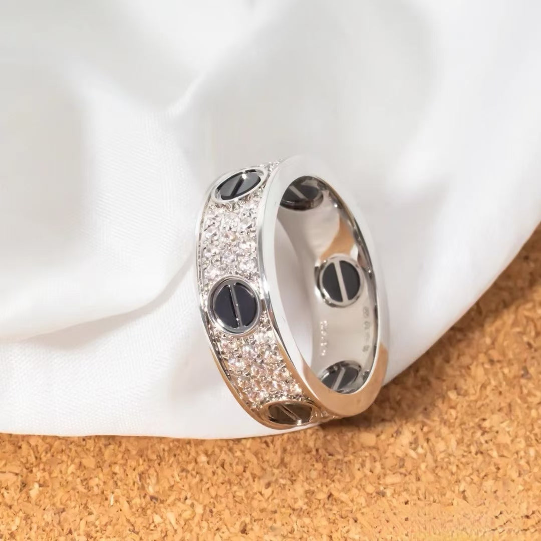 [Everoly JW]LOVE RING 5.5MM DIAMONDS PAVED CERAMIC