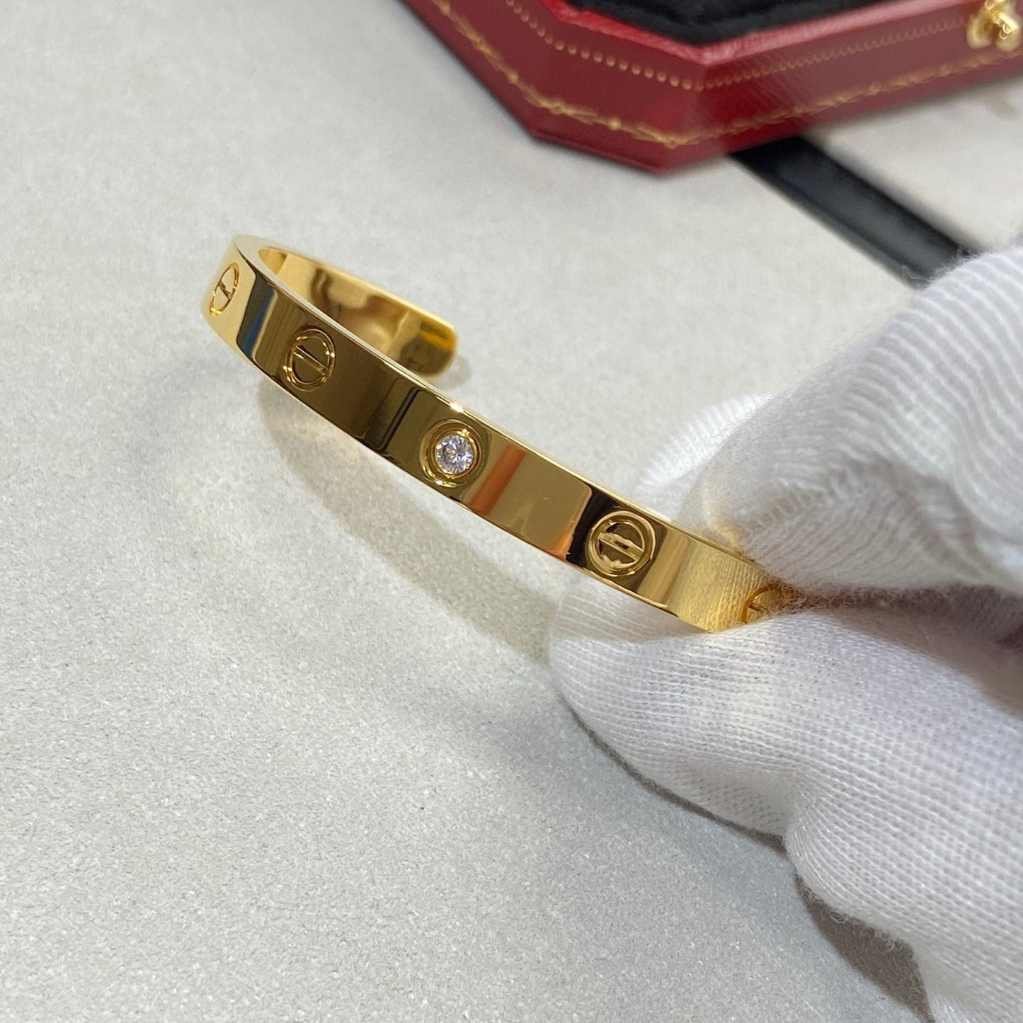 [Everoly JW]LOVE BRACELET 6.1MM 1 DIAMOND OPEN CUFF