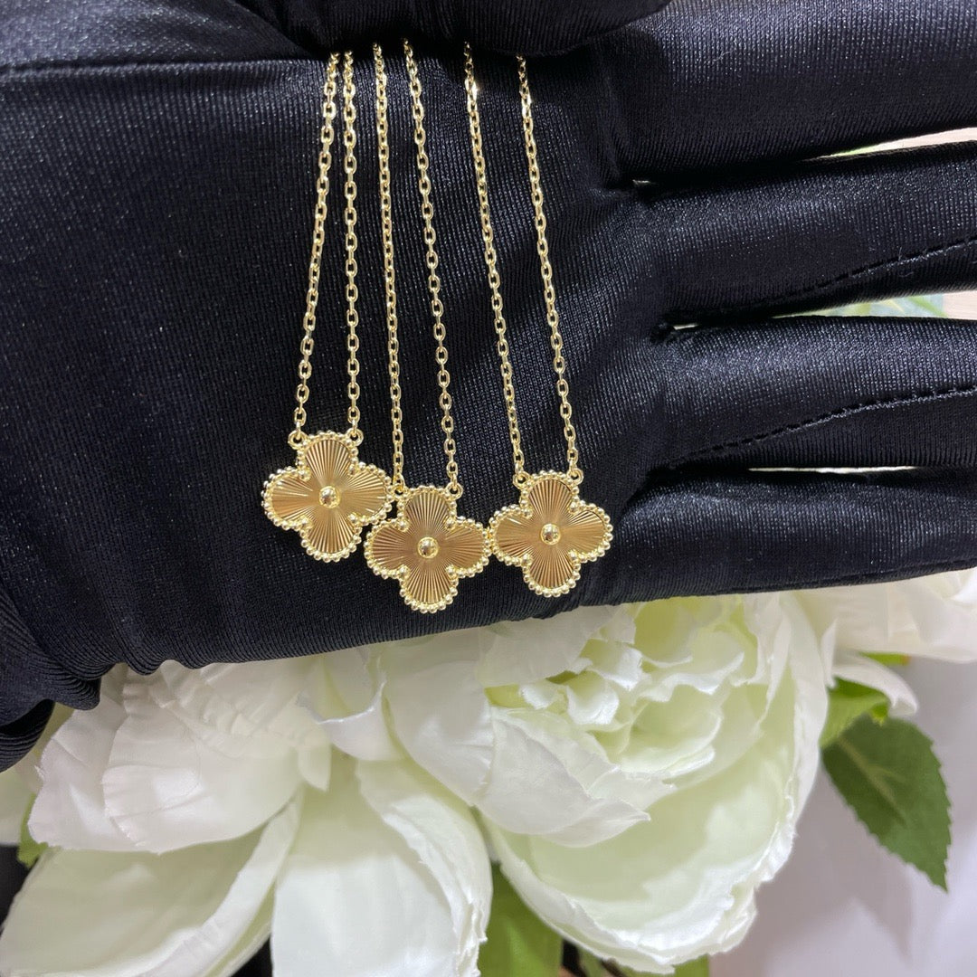 [Everoly JW]CLOVER 15MM LASER NECKLACE