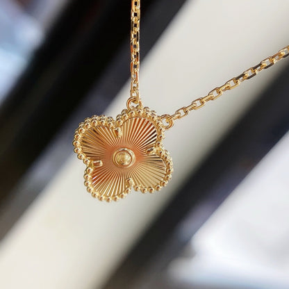[Everoly JW]CLOVER 15MM LASER NECKLACE