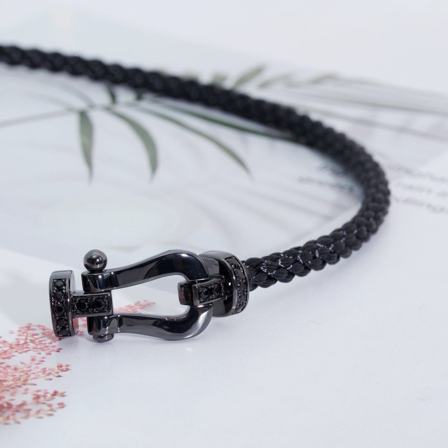 [Everoly JW]FORCE LARGE SERIES HORSESHOE BLACK SAMURAI BRACELET