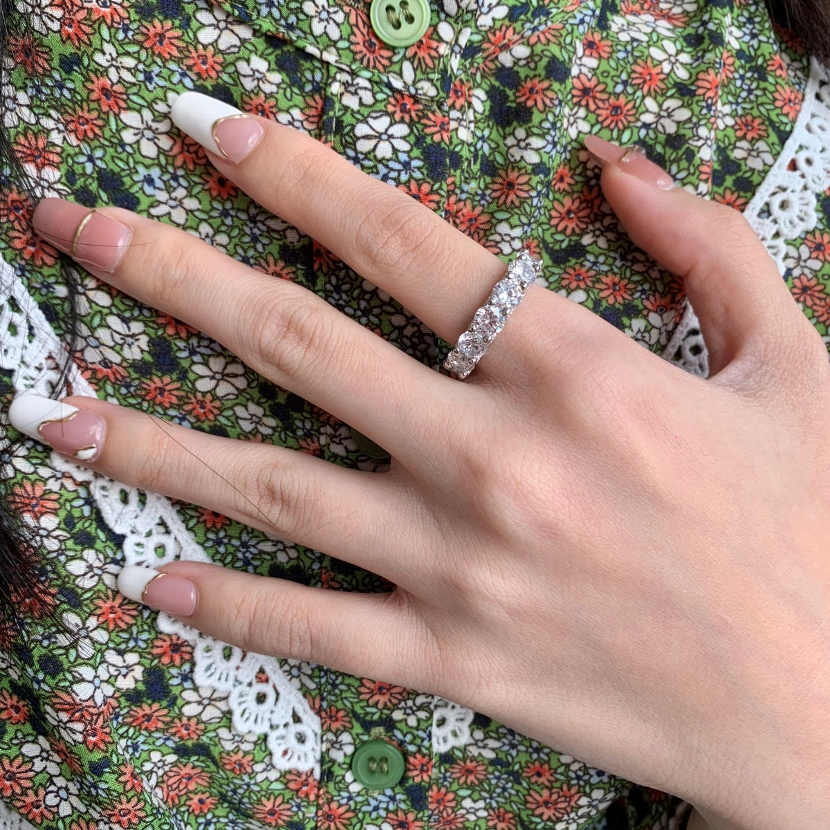 [Everoly JW]Gorgeous Round Cut Tennis Ring