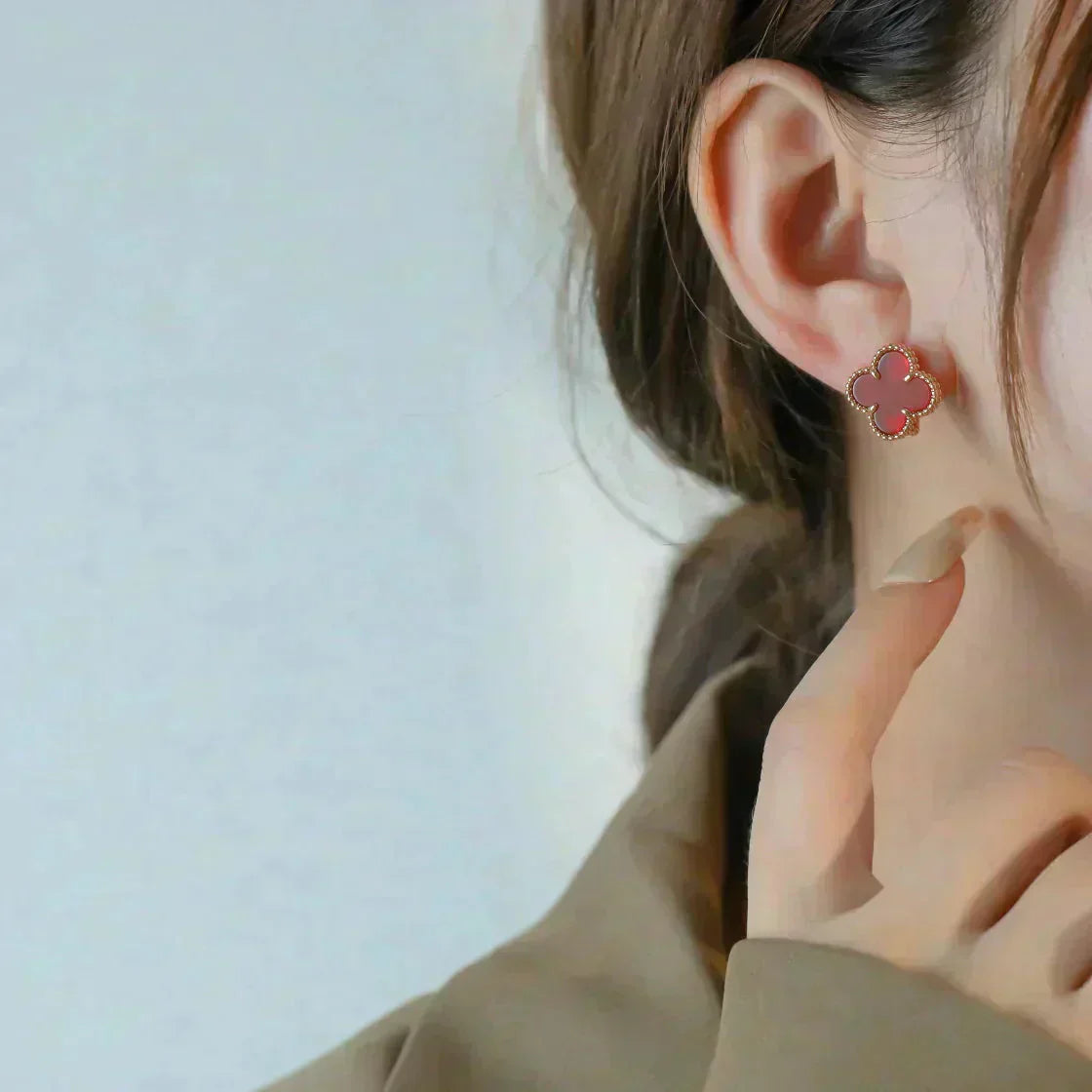 [Everoly JW]CLOVER MEDIUM 1 MOTIFS CARNELIAN  EARRINGS