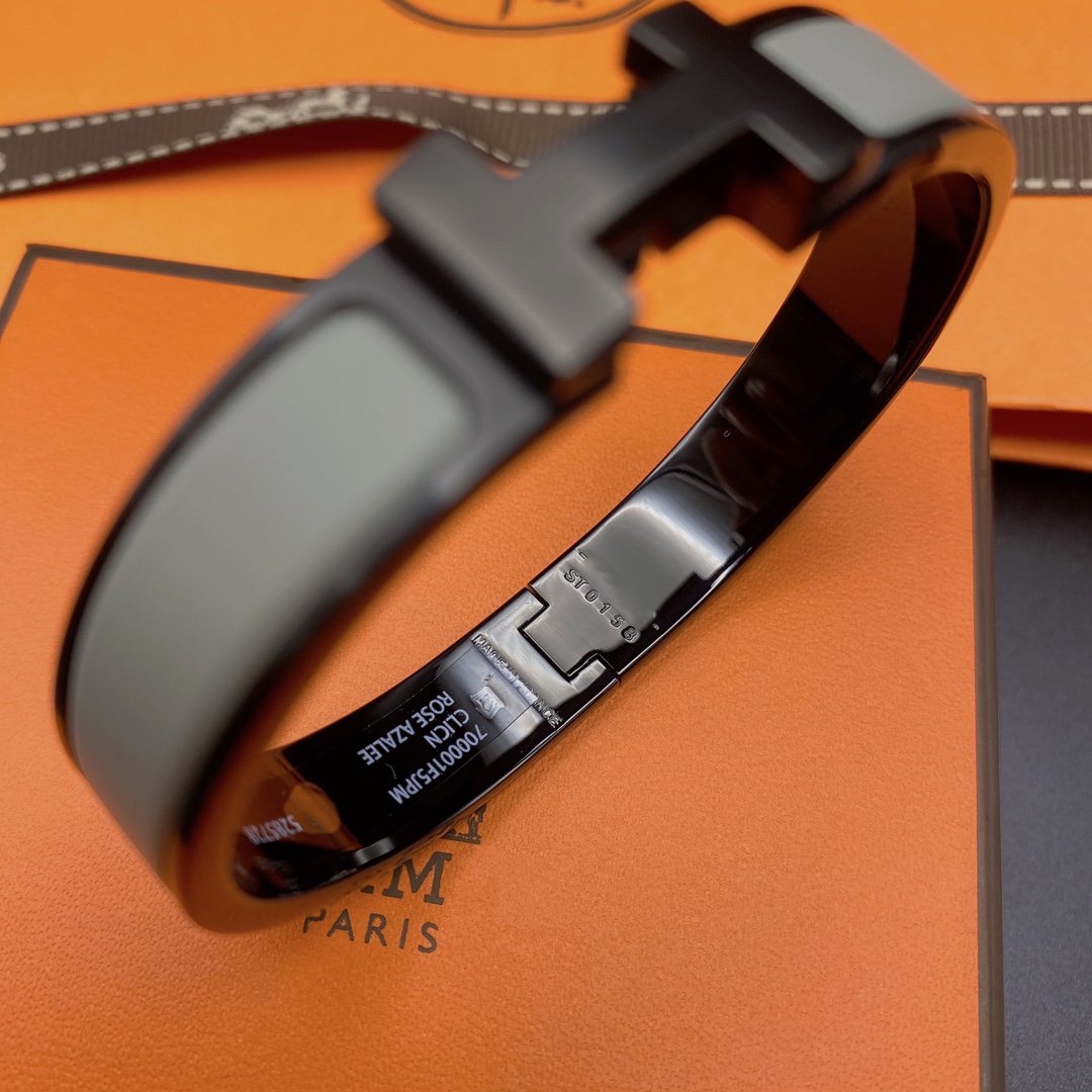 [Everoly JW]CLIC HM SO BLACK GREY BRACELET
