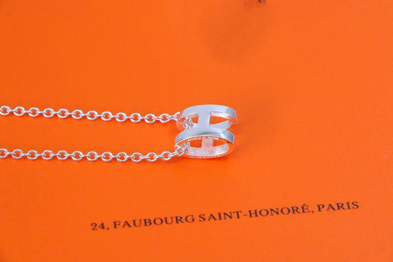 [Everoly JW]HM NECKLACE H LETTER OVAL SERIES