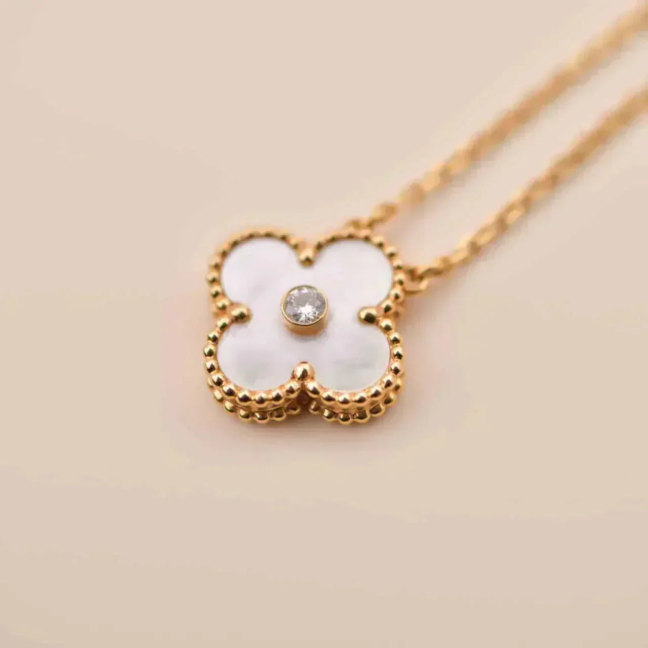 [Everoly JW]CLOVER 15MM DIAMOND WHITE FRITILLARIA NECKLACE